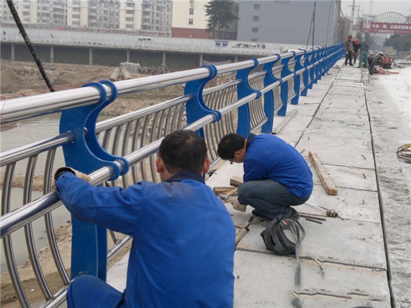 大同不锈钢桥梁护栏除锈维护的重要性及其方法